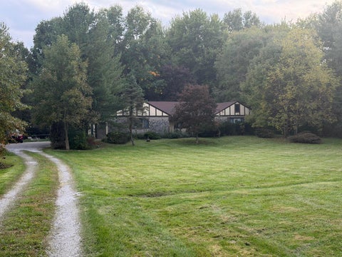 Photo of 13701 National Road SW, Reynoldsburg, OH 43068 (MLS # 226037631)