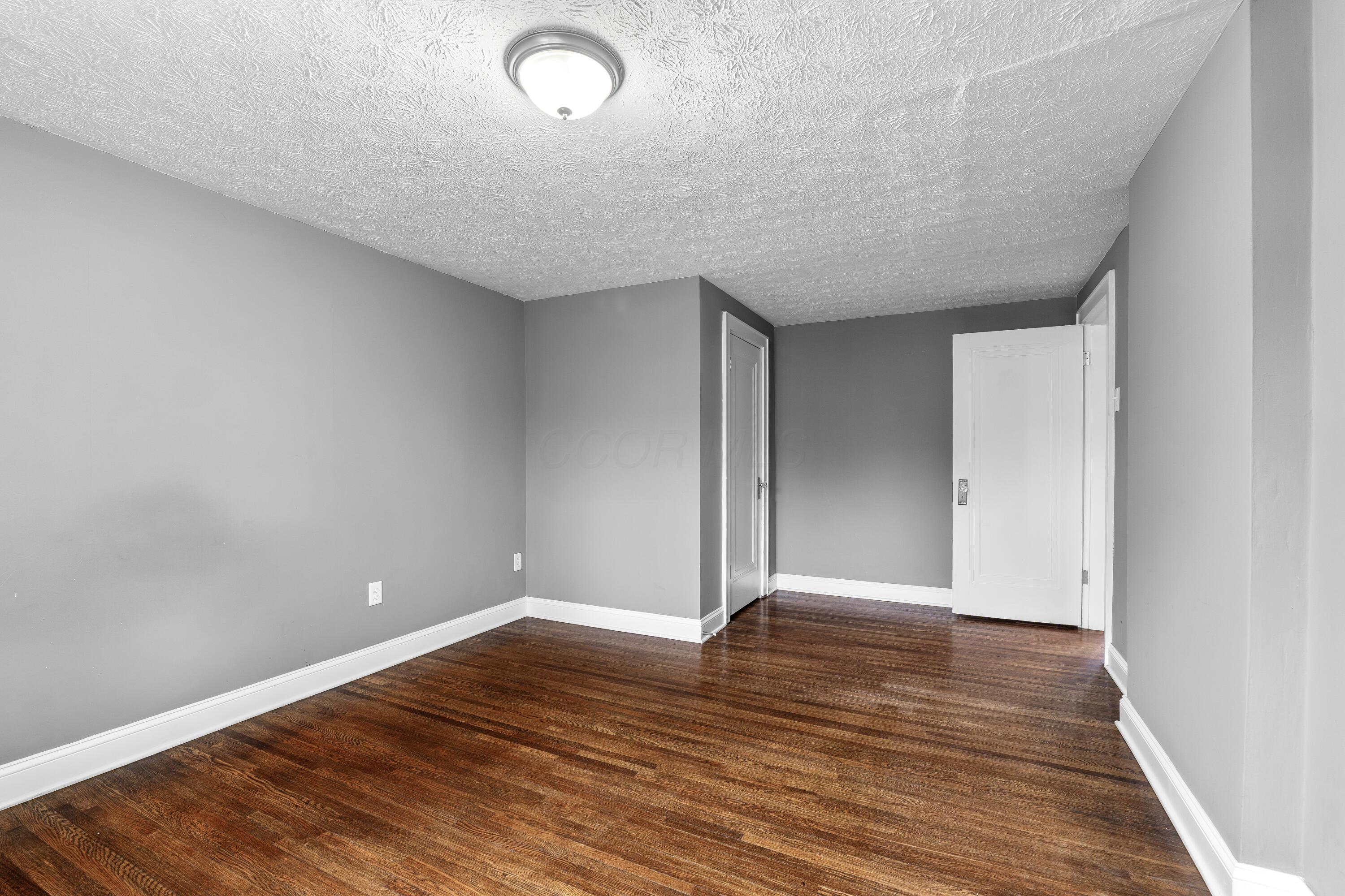 198 N Oakley Avenue, Columbus, Ohio image 27