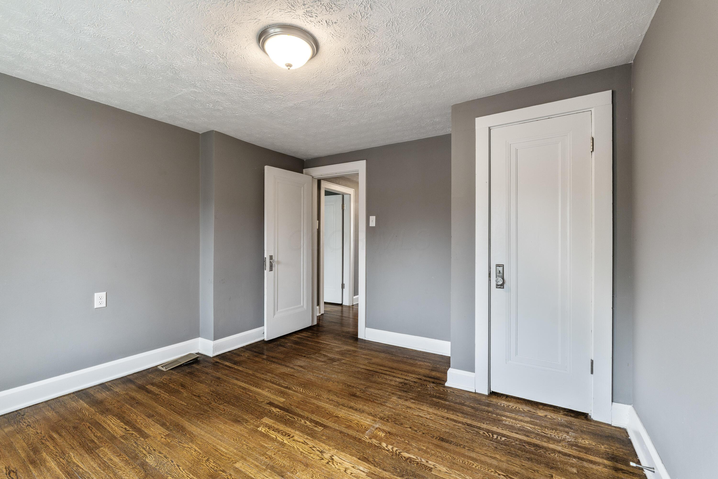 198 N Oakley Avenue, Columbus, Ohio image 35