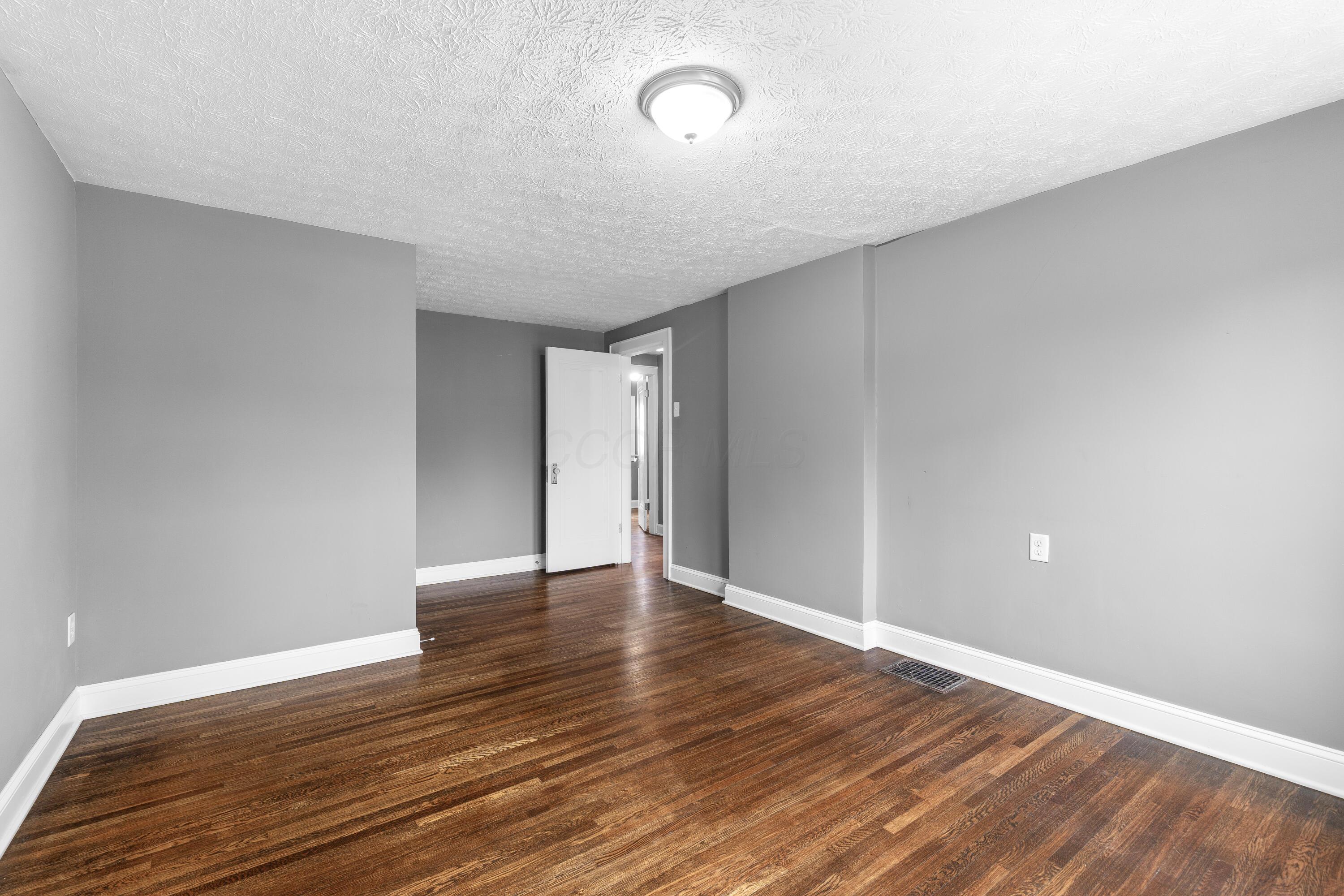 198 N Oakley Avenue, Columbus, Ohio image 28