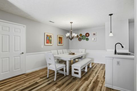 Photo of 6726 Hamler Drive 33E #33E, Canal Winchester, OH 43110 (MLS # 226014261)