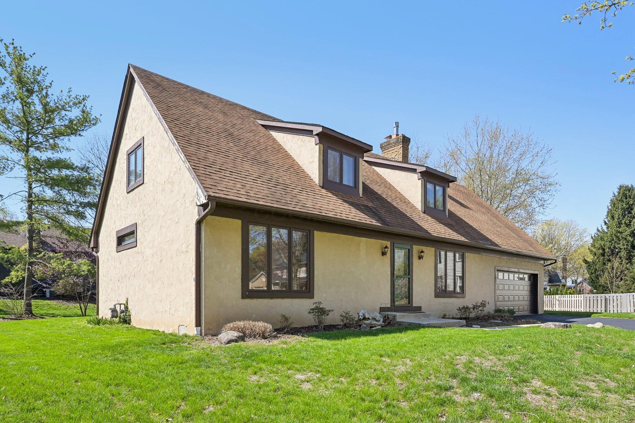 7071 Missy Park Court, Dublin, Ohio image 2