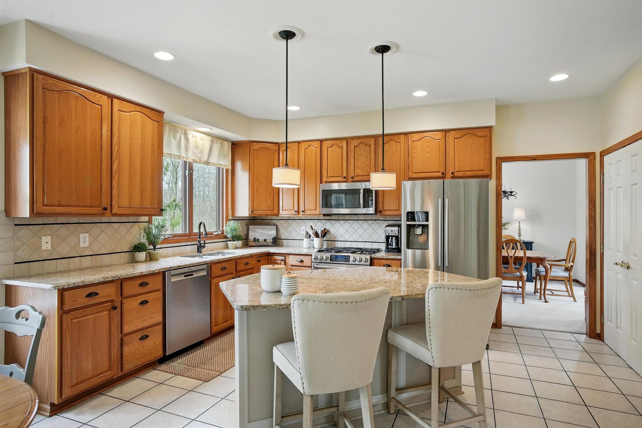 1295 Dunrovin Drive, New Albany, Ohio image 15