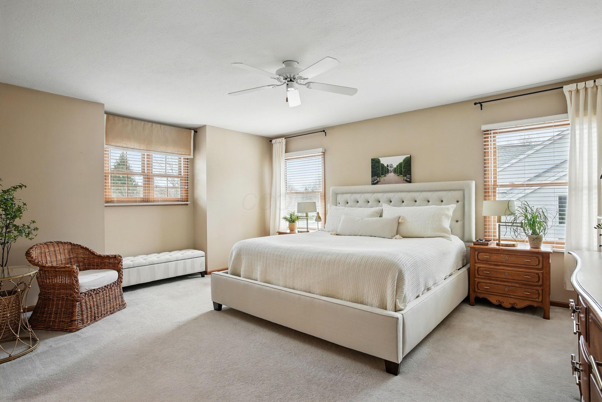 1295 Dunrovin Drive, New Albany, Ohio image 37
