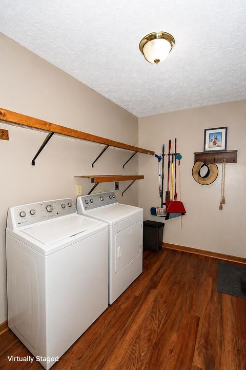 Tiny photo for 1373 Wild Horse Drive, Grove City, OH 43123 (MLS # 226022811)