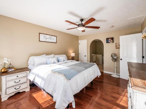 Tiny photo for 1304 Milstone Drive, Marysville, OH 43040 (MLS # 225037749)
