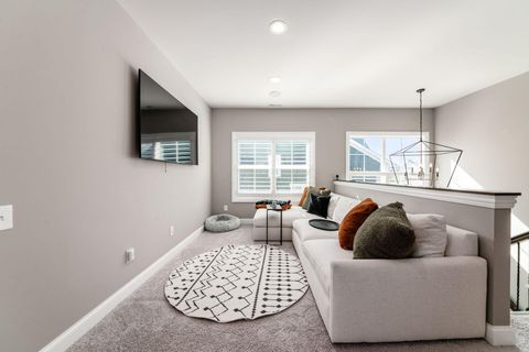 Tiny photo for 10600 Honeysuckle Way, Plain City, OH 43064 (MLS # 225042961)