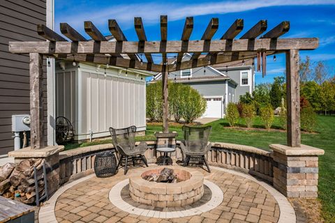 Tiny photo for 10600 Honeysuckle Way, Plain City, OH 43064 (MLS # 225042961)