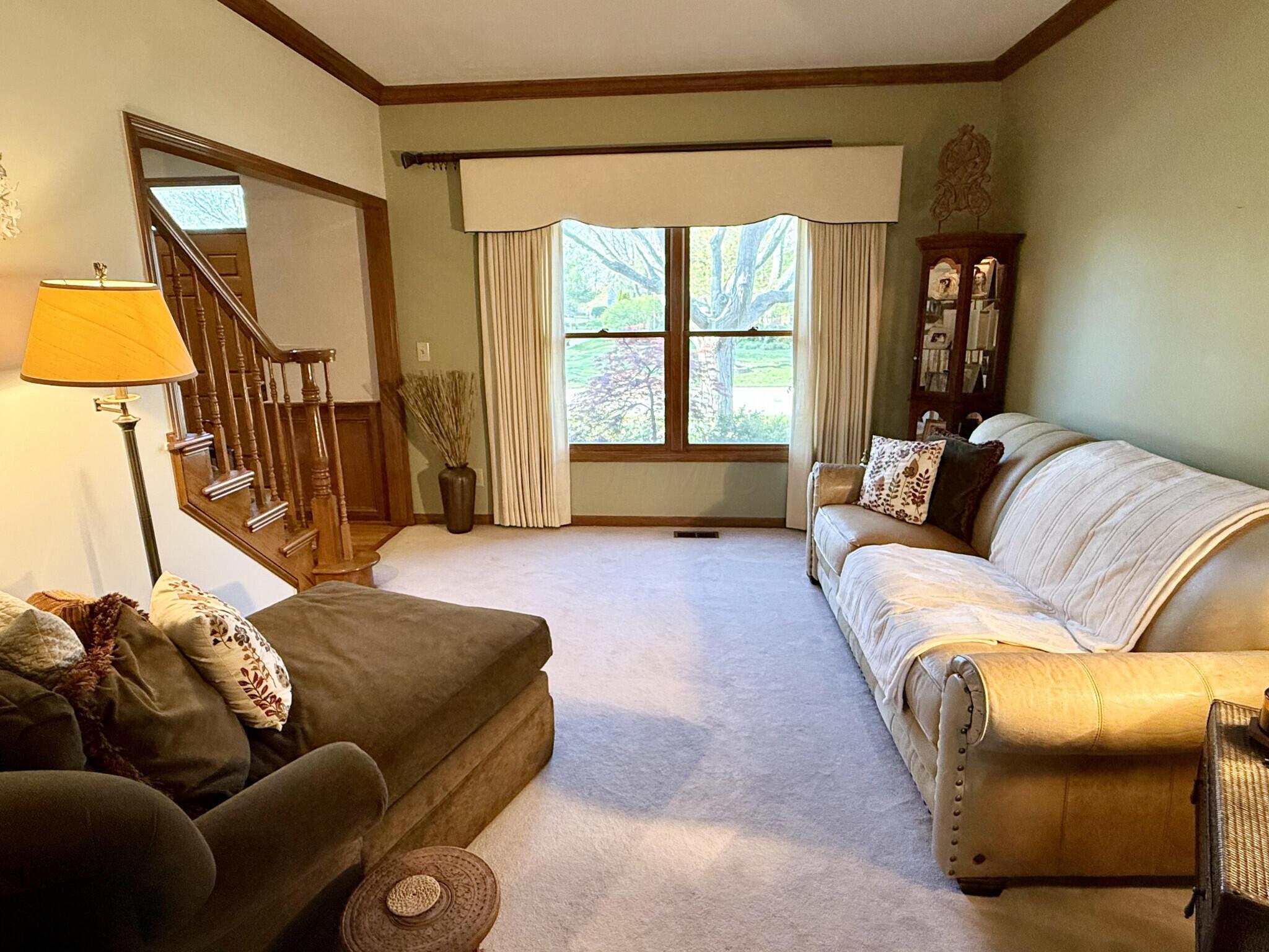 2818 Big Sur Drive, Lewis Center, Ohio image 3