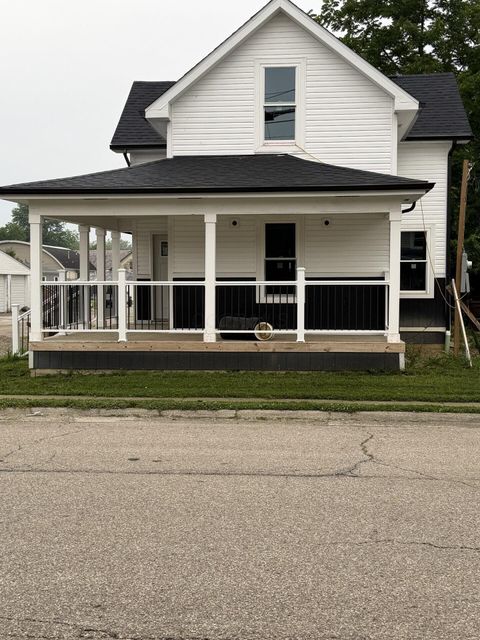 Photo of 8049 High Street NE, Thurston, OH 43157 (MLS # 226023850)
