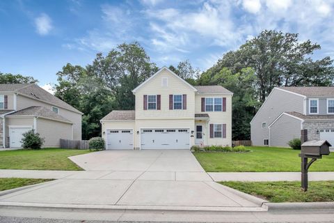 Photo of 215 Mannaseh Drive W, Granville, OH 43023 (MLS # 225026765)