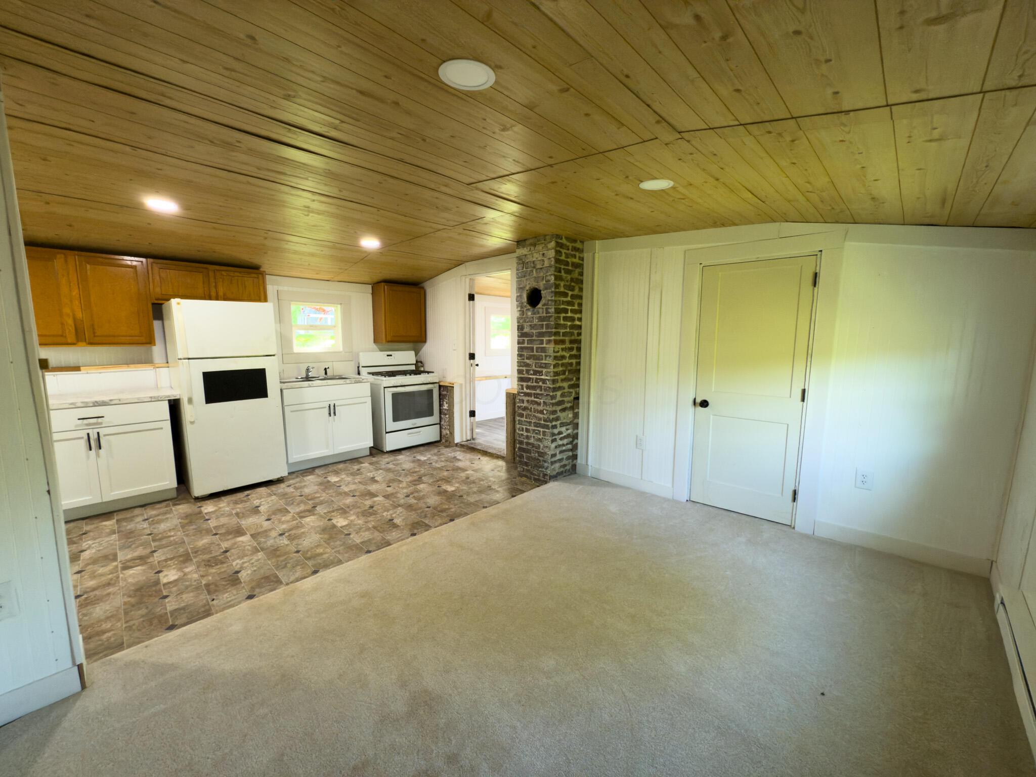 140 Sycamore Street, Glouster, Ohio image 17