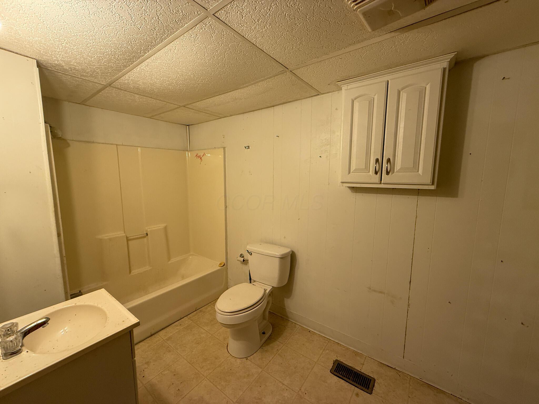 140 Sycamore Street, Glouster, Ohio image 11