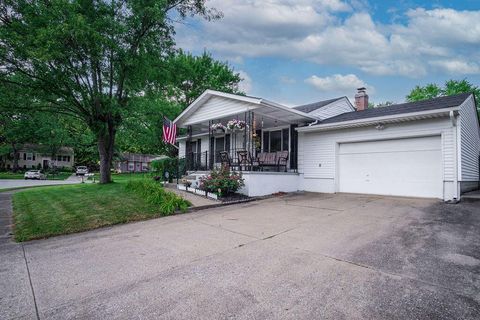 Photo of 250 Mistletoe Court, Sunbury, OH 43074 (MLS # 226024891)