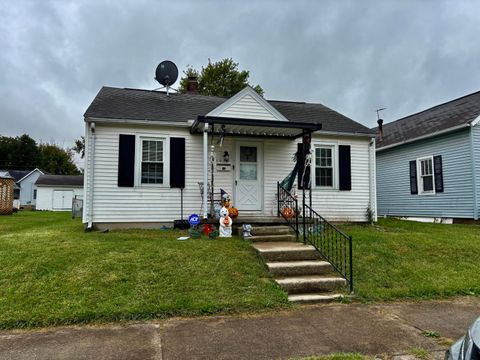 Photo of 1023 S Hinde Street, Washington Court House, OH 43160 (MLS # 225038124)