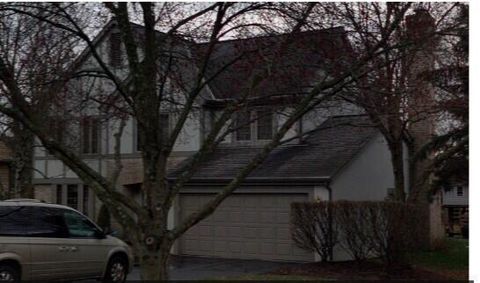 Photo of 614 Sycamore Mill Drive, Columbus, OH 43230 (MLS # 225021290)