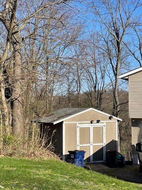 Photo of 534 Brentwood Drive NE, Newark, OH 43055 (MLS # 226010575)