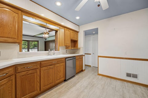 Tiny photo for 1910 Westwood Avenue, Columbus, OH 43212 (MLS # 226029387)