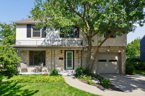 Tiny photo for 1910 Westwood Avenue, Columbus, OH 43212 (MLS # 226029387)