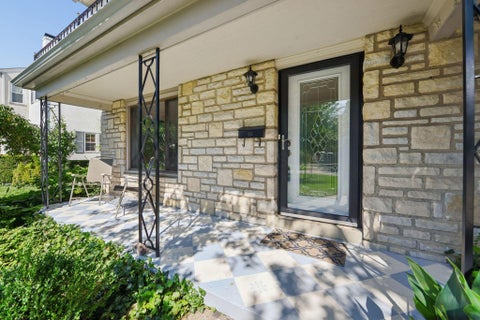 Tiny photo for 1910 Westwood Avenue, Columbus, OH 43212 (MLS # 226029387)