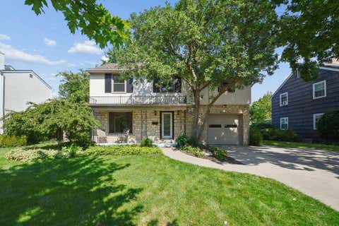 Tiny photo for 1910 Westwood Avenue, Columbus, OH 43212 (MLS # 226029387)
