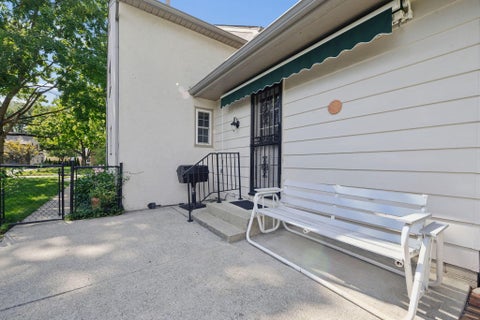 Tiny photo for 1910 Westwood Avenue, Columbus, OH 43212 (MLS # 226029387)