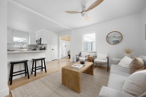 Tiny photo for 1914 Elmwood Avenue, Columbus, OH 43212 (MLS # 225045739)