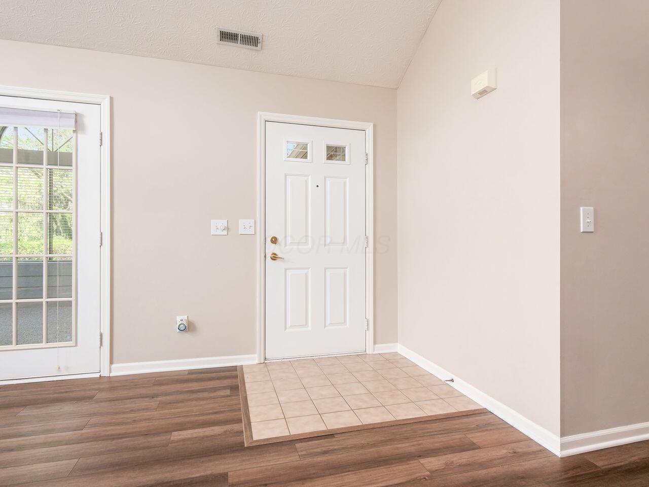 5350 Meadowood Lane, Westerville, Ohio image 7