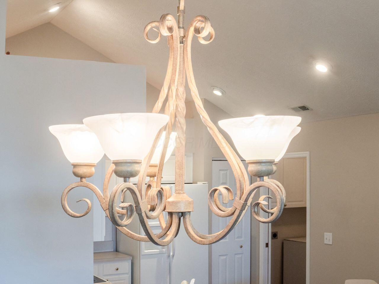 5350 Meadowood Lane, Westerville, Ohio image 13