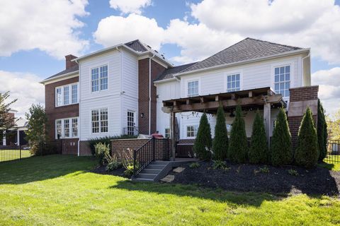 Tiny photo for 7030 Hanbys Loop, New Albany, OH 43054 (MLS # 225040327)