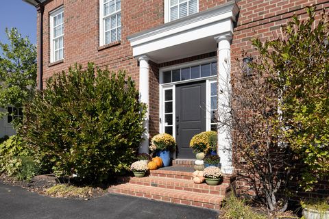 Tiny photo for 7030 Hanbys Loop, New Albany, OH 43054 (MLS # 225040327)