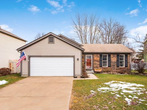 Photo of 1449 Cinnamon Drive, Marysville, OH 43040 (MLS # 226004624)