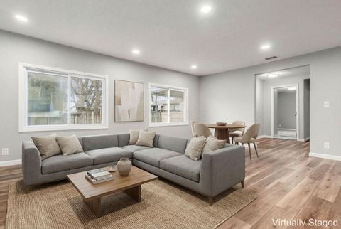 Tiny photo for 906 S Main Street, Mount Vernon, OH 43050 (MLS # 226000668)