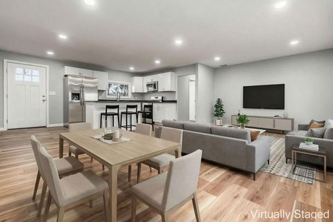 Tiny photo for 906 S Main Street, Mount Vernon, OH 43050 (MLS # 226000668)