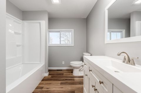 Tiny photo for 906 S Main Street, Mount Vernon, OH 43050 (MLS # 226000668)