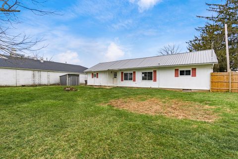 Tiny photo for 906 S Main Street, Mount Vernon, OH 43050 (MLS # 226000668)