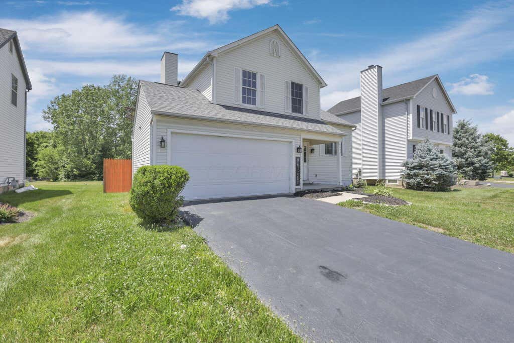 Photo of 6899 Weurful Drive, Canal Winchester, OH 43110 (MLS # 226021989)