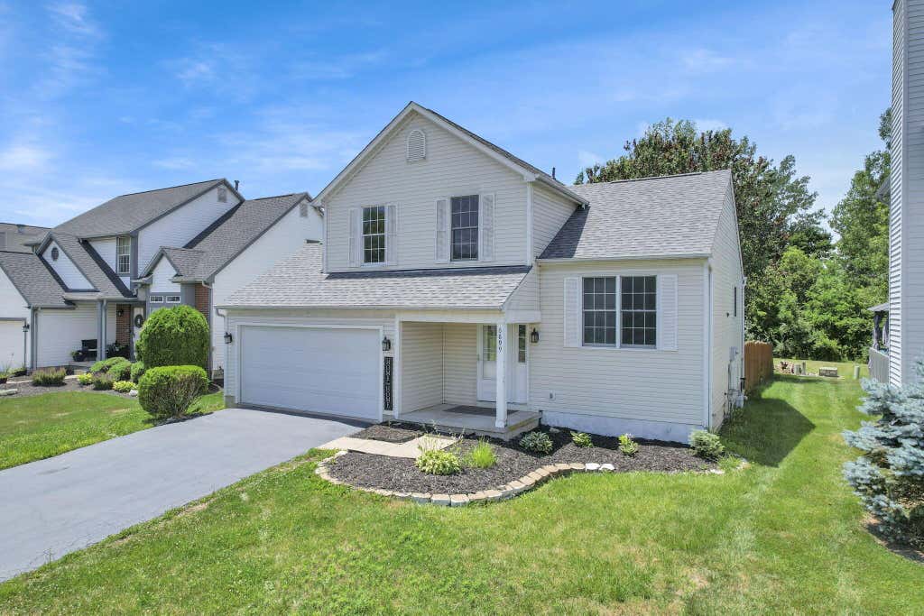 Photo of 6899 Weurful Drive, Canal Winchester, OH 43110 (MLS # 226021989)