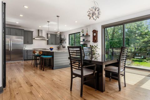 Tiny photo for 2731 Clifton Road, Columbus, OH 43221 (MLS # 225037165)