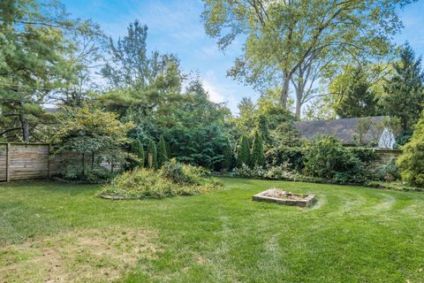 Tiny photo for 2731 Clifton Road, Columbus, OH 43221 (MLS # 225037165)