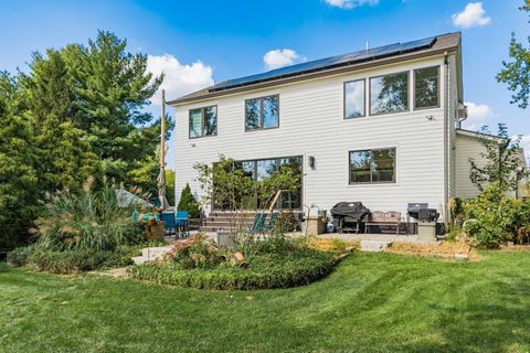 Tiny photo for 2731 Clifton Road, Columbus, OH 43221 (MLS # 225037165)