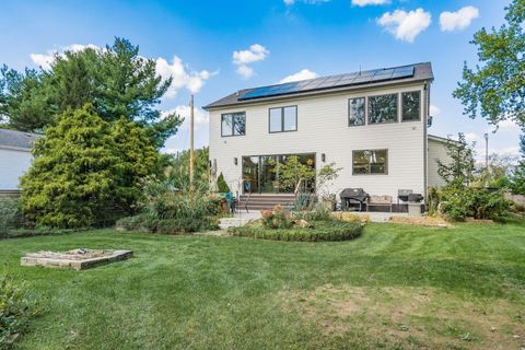 Tiny photo for 2731 Clifton Road, Columbus, OH 43221 (MLS # 225037165)