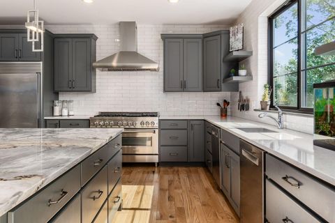 Tiny photo for 2731 Clifton Road, Columbus, OH 43221 (MLS # 225037165)