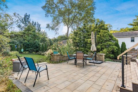Tiny photo for 2731 Clifton Road, Columbus, OH 43221 (MLS # 225037165)