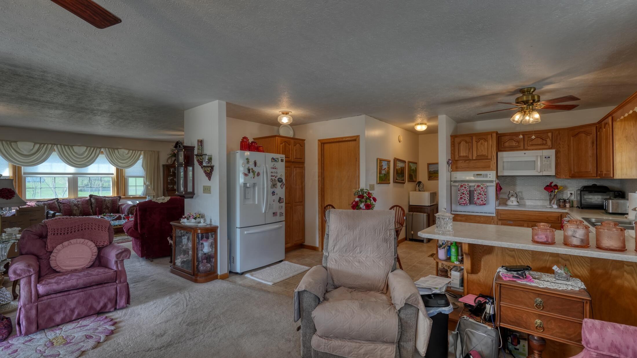 2760 Flint Ridge Road, Hopewell, Ohio image 5