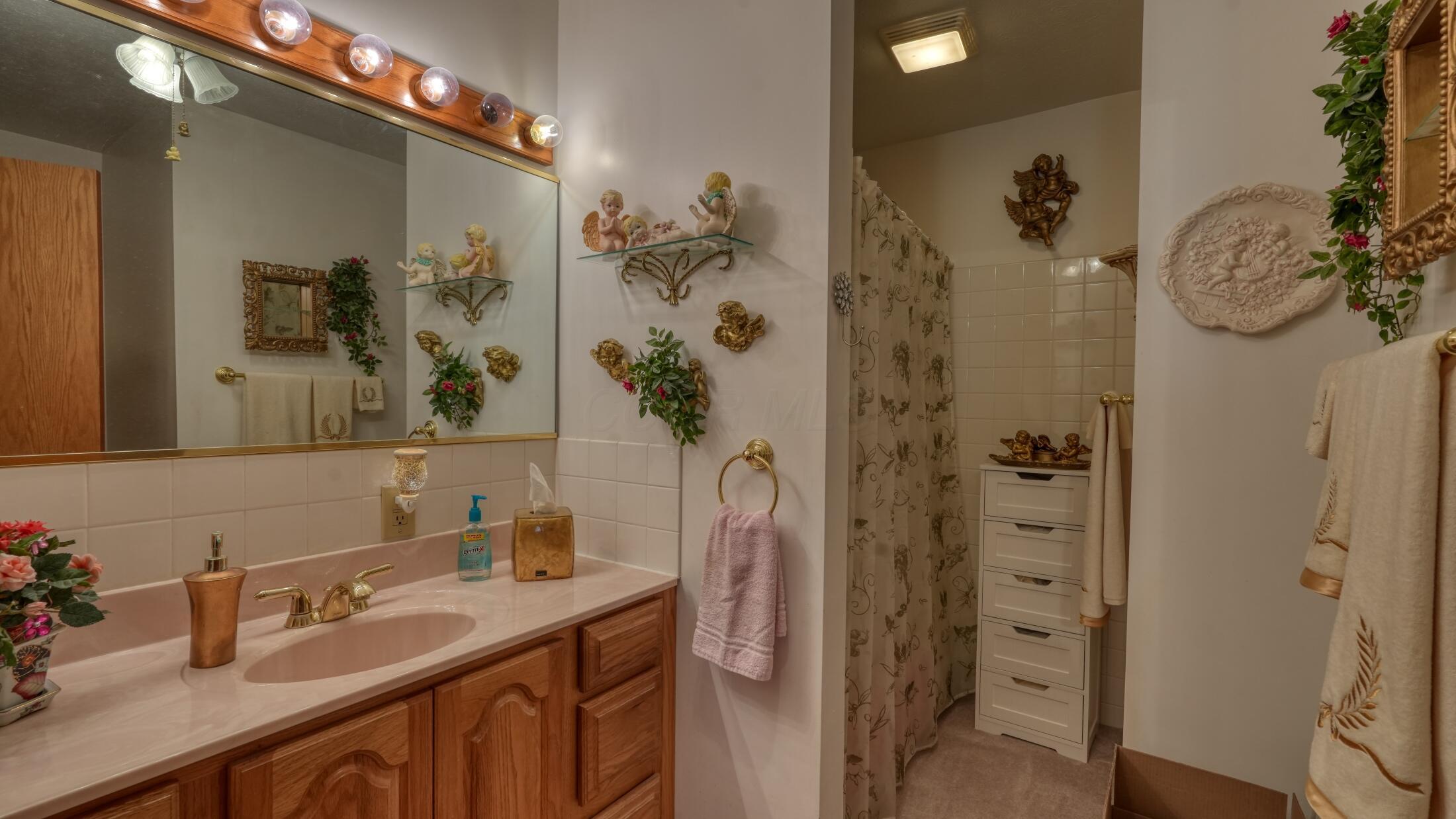2760 Flint Ridge Road, Hopewell, Ohio image 10