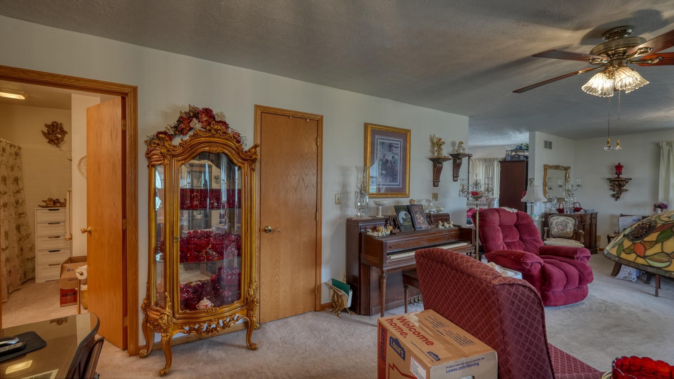 2760 Flint Ridge Road, Hopewell, Ohio image 9