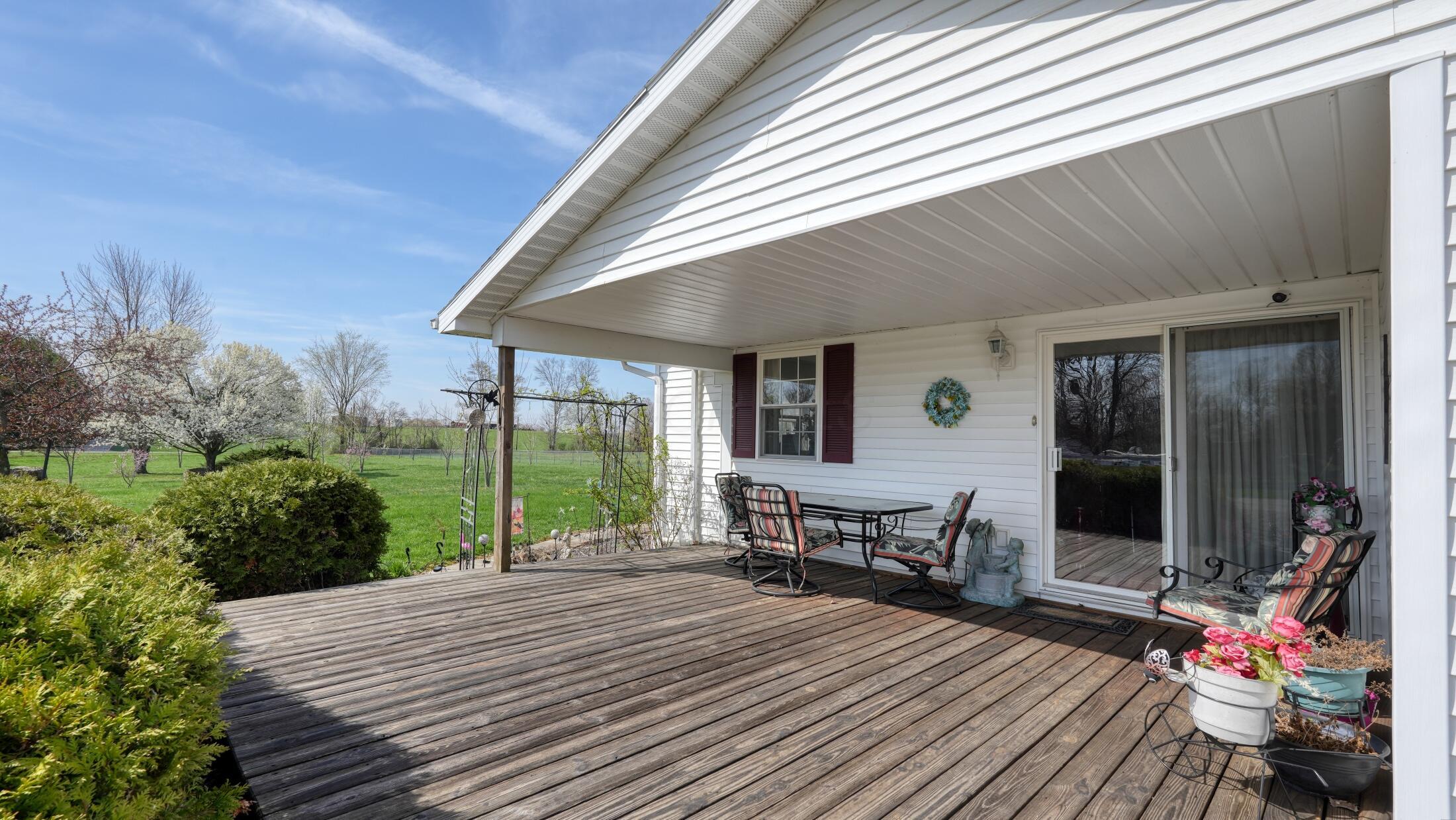 2760 Flint Ridge Road, Hopewell, Ohio image 25