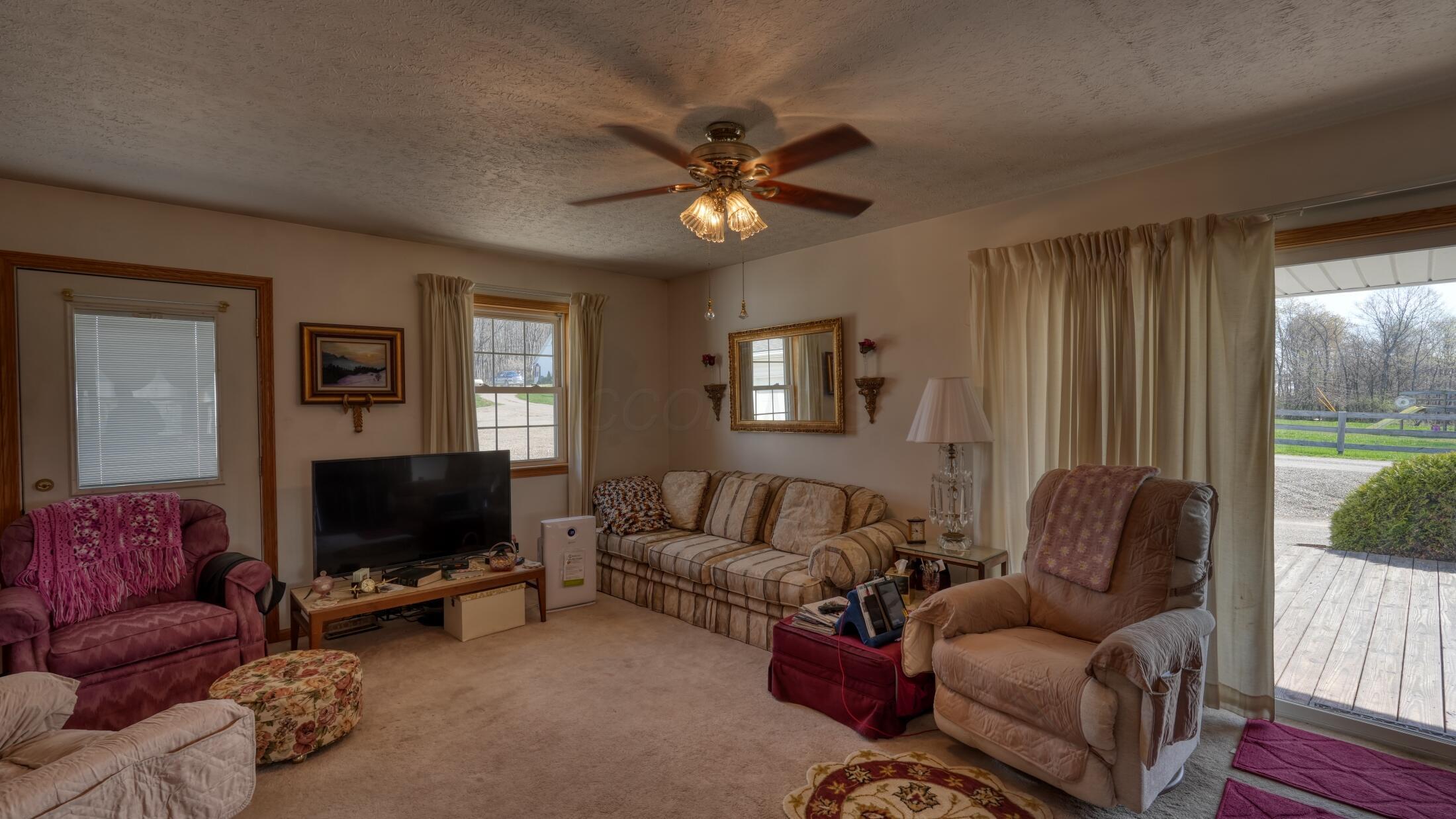 2760 Flint Ridge Road, Hopewell, Ohio image 4