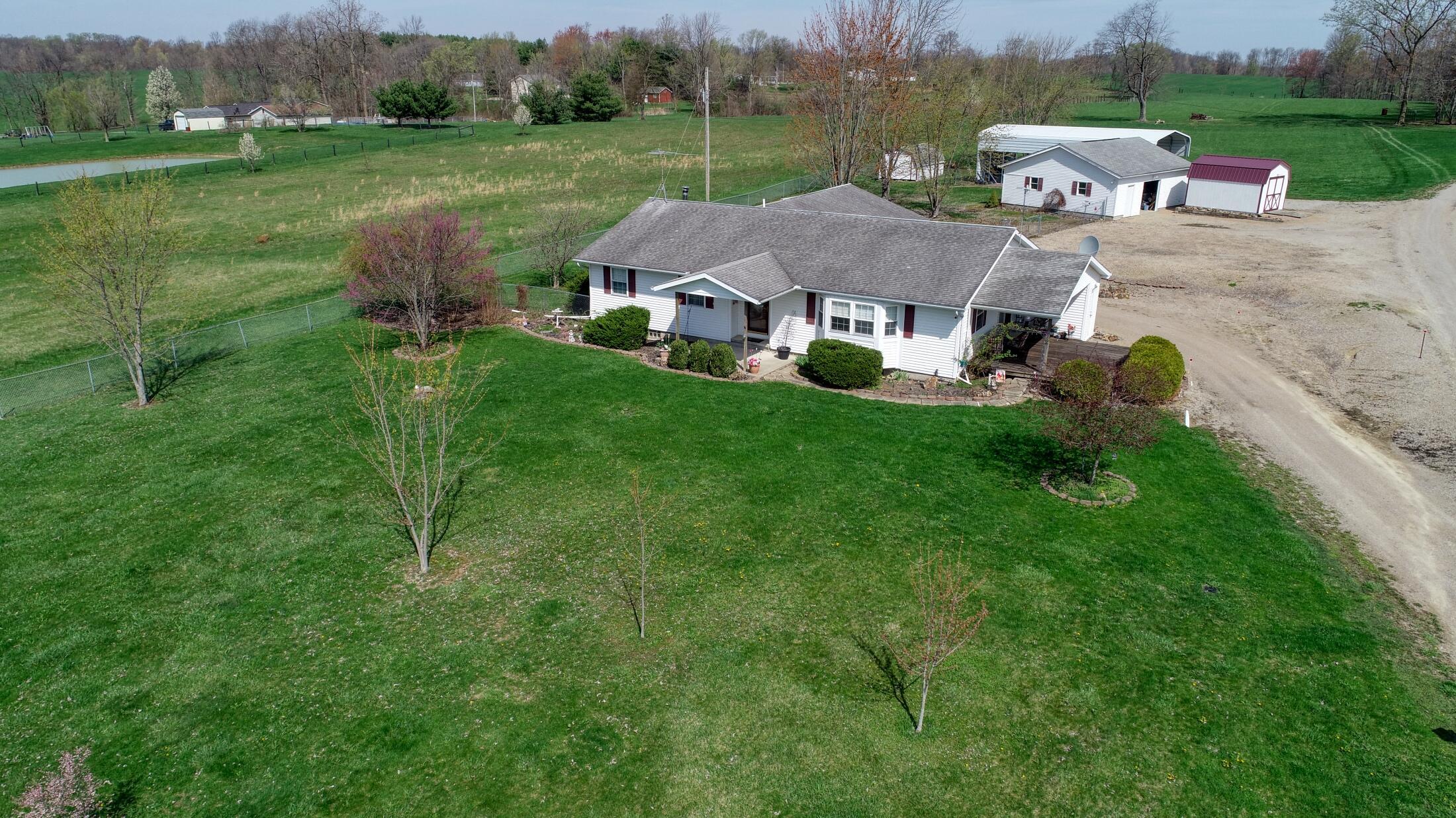 2760 Flint Ridge Road, Hopewell, Ohio image 43